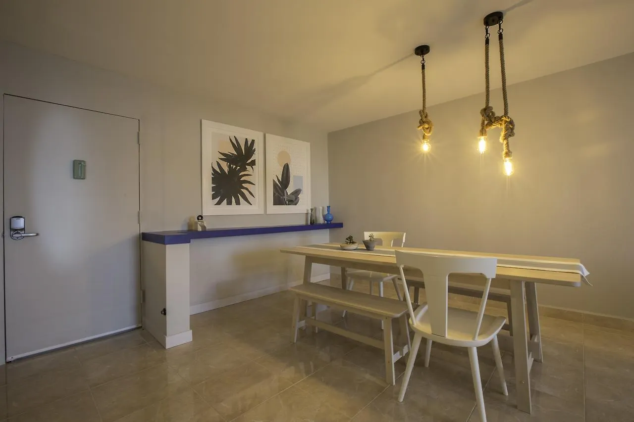 Aparthotel Ocean View Deluxe Suite: Pvt. Beach & Pool San Juan
